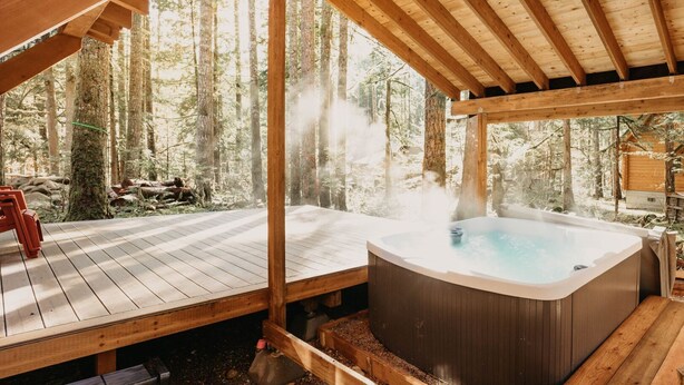 Villa (3 Bedrooms) | Outdoor spa tub - 39gs - Hot Tub - Wi-fi - Pets OK (Deming)