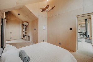 Villa (2 Bedrooms) | 2 bedrooms, bed sheets - 58mf - Wi-fi - Pets OK - EVC - Amazing Views (Maple Falls)