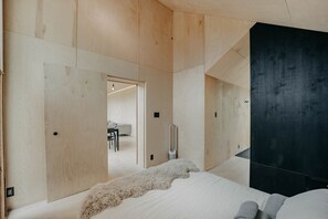 2 bedrooms, bed sheets