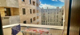 1bdr luxury apartment 