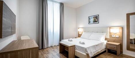 1 bedroom, iron/ironing board, travel cot, free WiFi