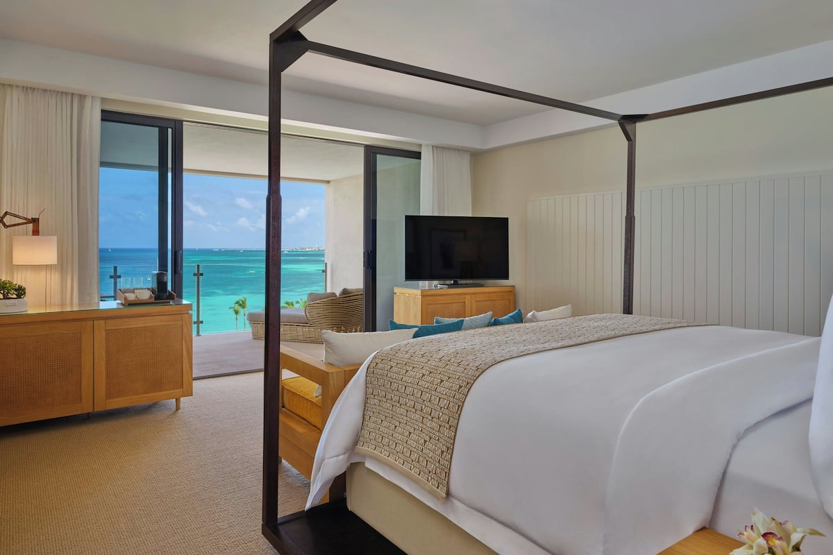 Chambre Deluxe, 1 trĂšs grand lit, non-fumeur, balcon (Oceanfront)