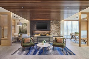 Lobby lounge - Fairfield By Marriott Inn & Suites Salt Lake City Southwest (West Valley City)