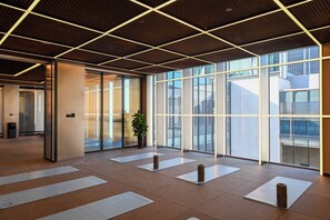 Gym - Renaissance Qingdao Hotel (Qingdao)