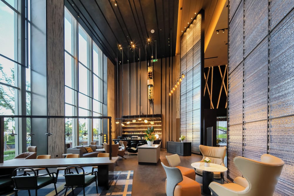 Renaissance Qingdao Hotel