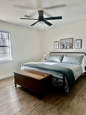 3 Schlafzimmer, Bügeleisen/Bügelbrett, WLAN, Bettwäsche