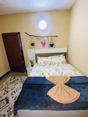 1 bedroom, iron/ironing board, WiFi, bed sheets