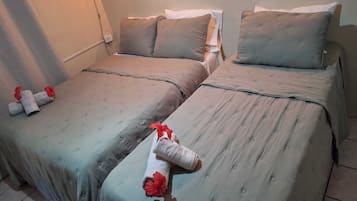 1 habitación y ropa de cama