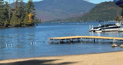 Charming spacious 2-bedroom lodge in peaceful Lake Placid with WiFi and Spa