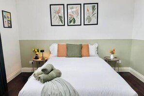 1 bedroom, iron/ironing board, travel cot, WiFi