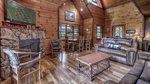 Televisie en een open haard