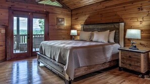 3 bedrooms, iron/ironing board, free WiFi, bed sheets - Black Bear Hollow - Hot Tub | Pool Table | Outdoor Fireplace (Blue Ridge)
