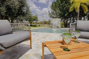 Outdoor spa tub - Vid de Luna (San Miguel de Allende)