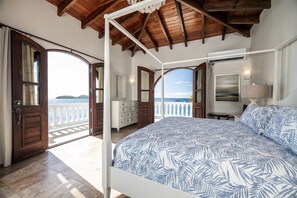 5 bedrooms, desk, iron/ironing board, free WiFi