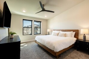 3 bedrooms, iron/ironing board, free WiFi, bed sheets - Free Ski Shuttle- Minutes to Deer Valley East Village and Jordanelle Reservoir (Heber City)