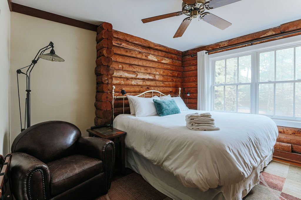 3 bedrooms, desk, free WiFi, bed sheets