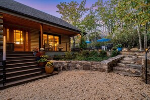 Exterior - Art & Soul: Sauna/Hot Tub & Boot Warmer for guests (Wintergreen Resort)