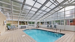 Unclassified image, 3 of 27, button - Trendy 2 BDR Condo w/ Pool + Hot Tub Near Downtown (Gatlinburg)