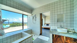 Chambre Deluxe, balcon, vue mer | Salle de bain