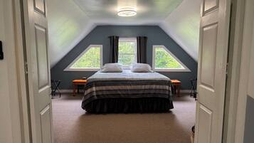 4 bedrooms, travel crib, free WiFi, bed sheets