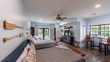 2 bedrooms, desk, iron/ironing board, free WiFi