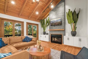 Smart TV, fireplace, stereo