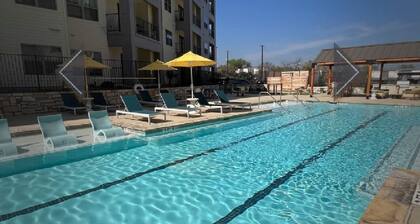 Regal Hideaway | Pool Near Lackland + Med Ctr Gym!