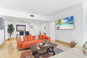 Living area - Waterfront Downtown West Palm Beach with Luxury Amenities (West Palm Beach)