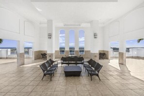 Interior - Waterfront Downtown West Palm Beach with Luxury Amenities (West Palm Beach)
