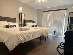 3 chambres, bureau, fer et planche à repasser, Wi-Fi gratuit