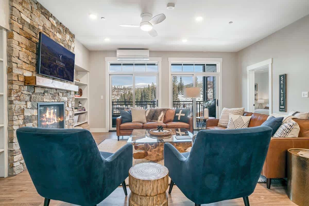 TV, fireplace, stereo, offices