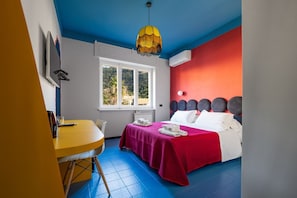 1 dormitorio, tabla de planchar con plancha, wifi y ropa de cama