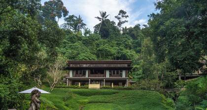 Dua Dari, a Residence by Hadiprana