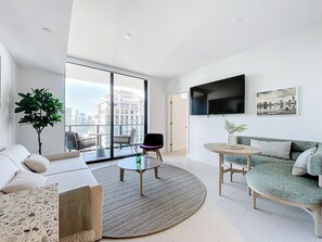 Smart-TV, Videospiele, Stereoanlage