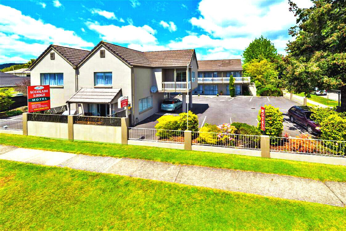 المنشأة من الخارج