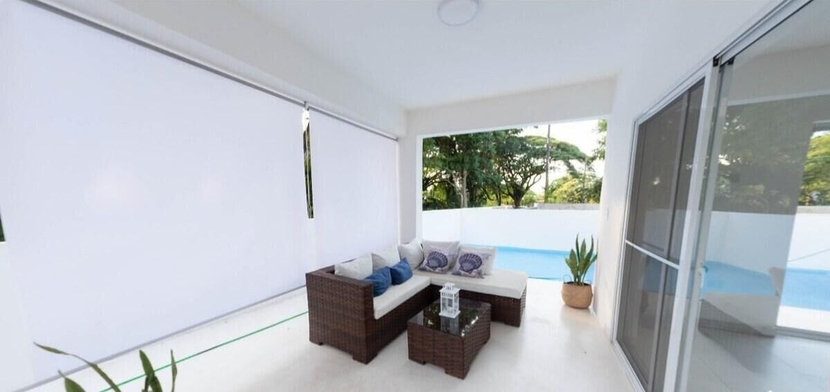 Una piscina cubierta