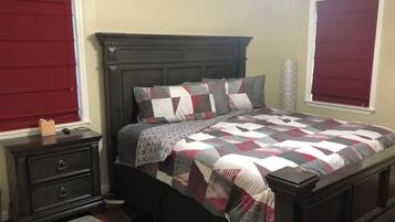 3 bedrooms, iron/ironing board, WiFi, bed sheets