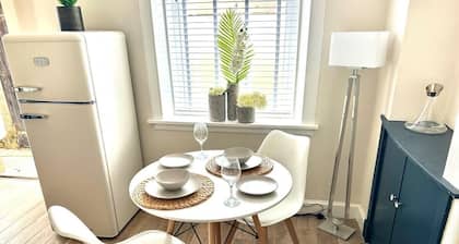 Prestwick/KingB/PetsOk/FreeP/ Wifi/Tv