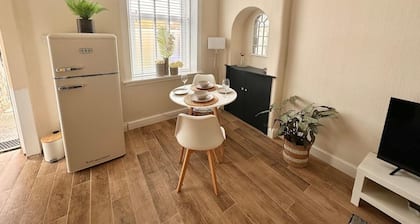 Prestwick/KingB/PetsOk/FreeP/ Wifi/Tv