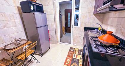 Luxoria home - 2 min to corniche