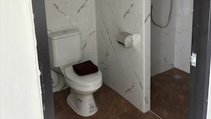 Leilighet – superior, strandutsikt | Dusj på badet