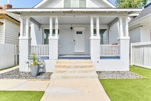 Exterior detail - Salt Lake City \Main Level \ 5 Beds \ Free Parking (Salt Lake City)