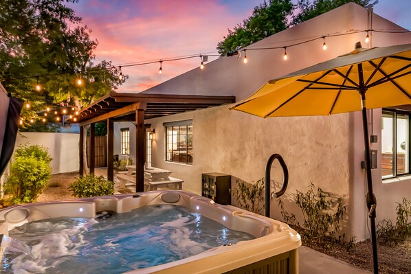 Terrace/patio - Escape to This Charming Single-Level Home in Scottsdale, AZ (Scottsdale)