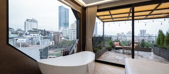 iRest Signature Ba Dinh Lakeside