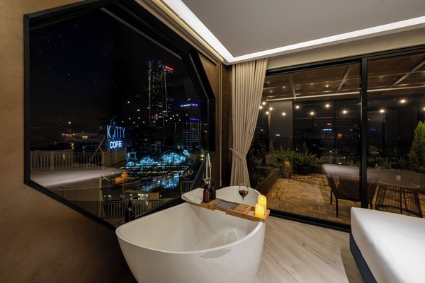 Executive Apartment, Lake View | Lake view