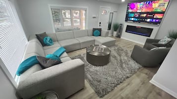 Smart-tv en een open haard