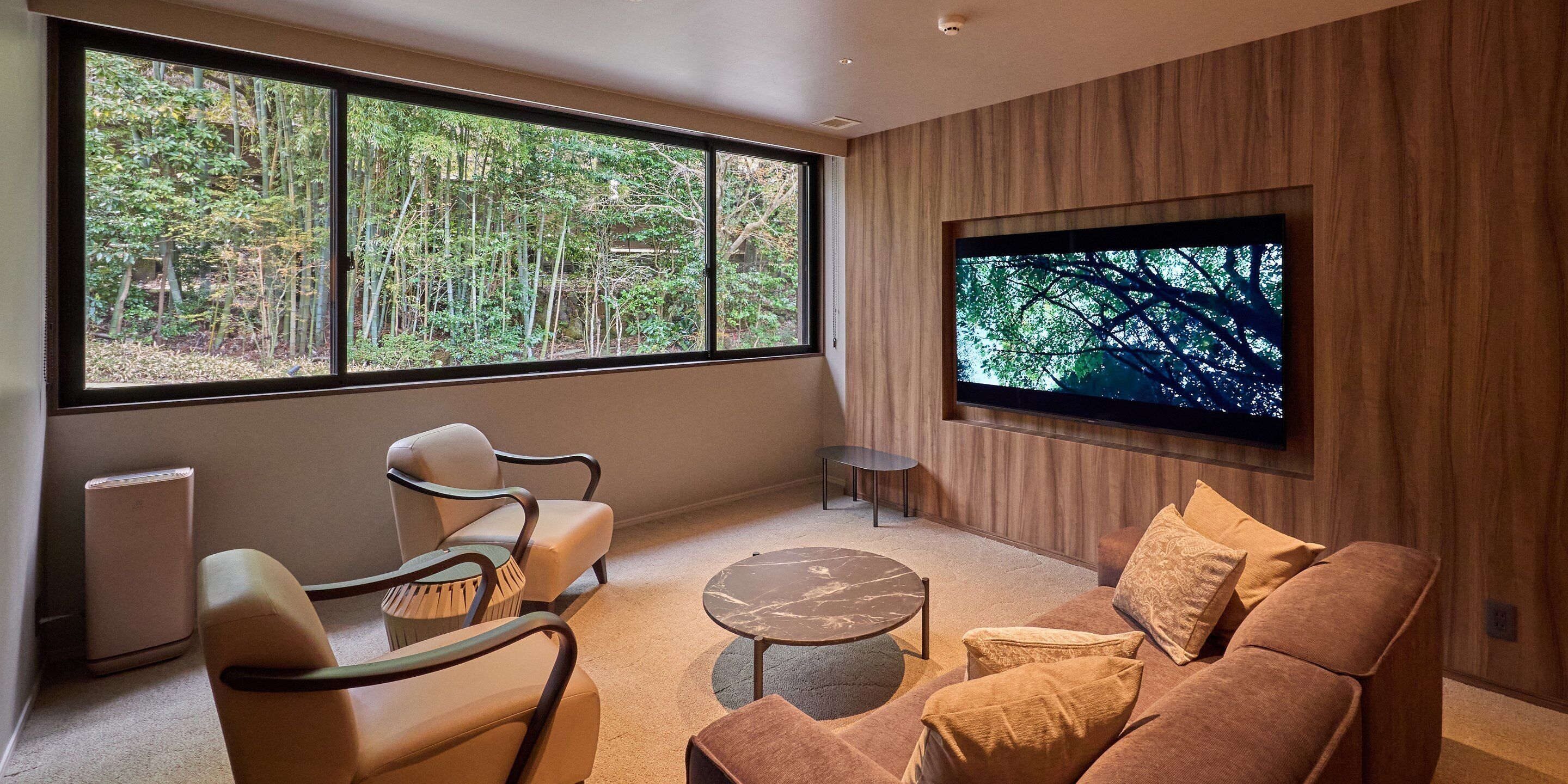 أغطية فراش متميزة وبديكورات فريدة لكل غرفة وطراز فريد لكل وحدة ومكتب