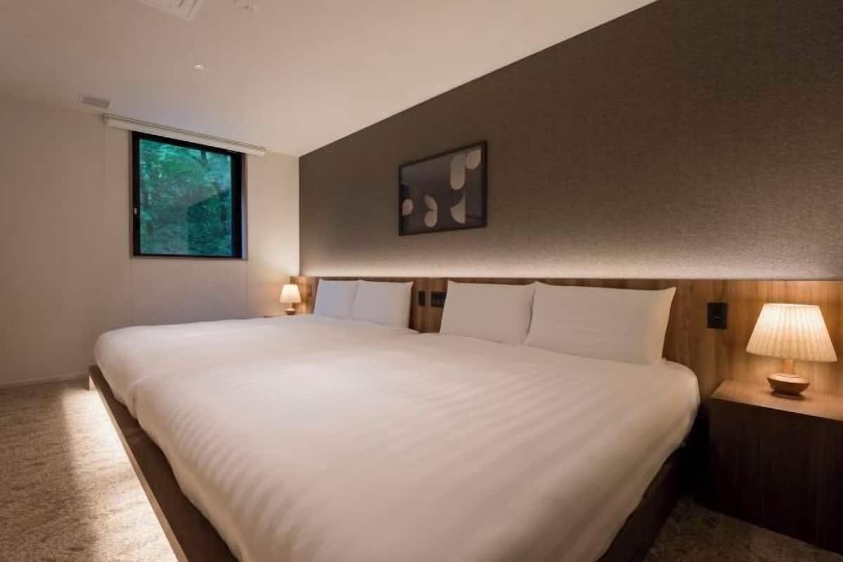 1 bedroom, premium bedding, individually decorated