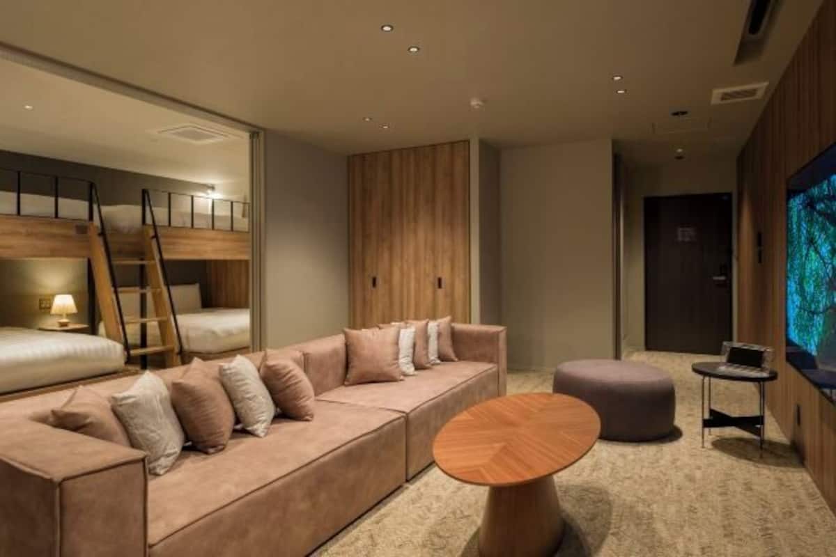 1 bedroom, premium bedding, individually decorated