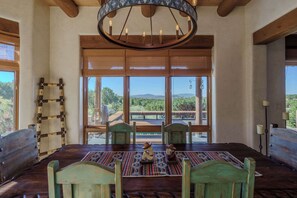 Dining - Vistas Montañas - Incredible Views (Santa Fe)